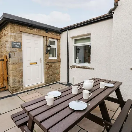 Holiday home Hall Garth